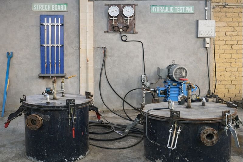 CNG Cylinder Hydro Testing Process in Gurgaon